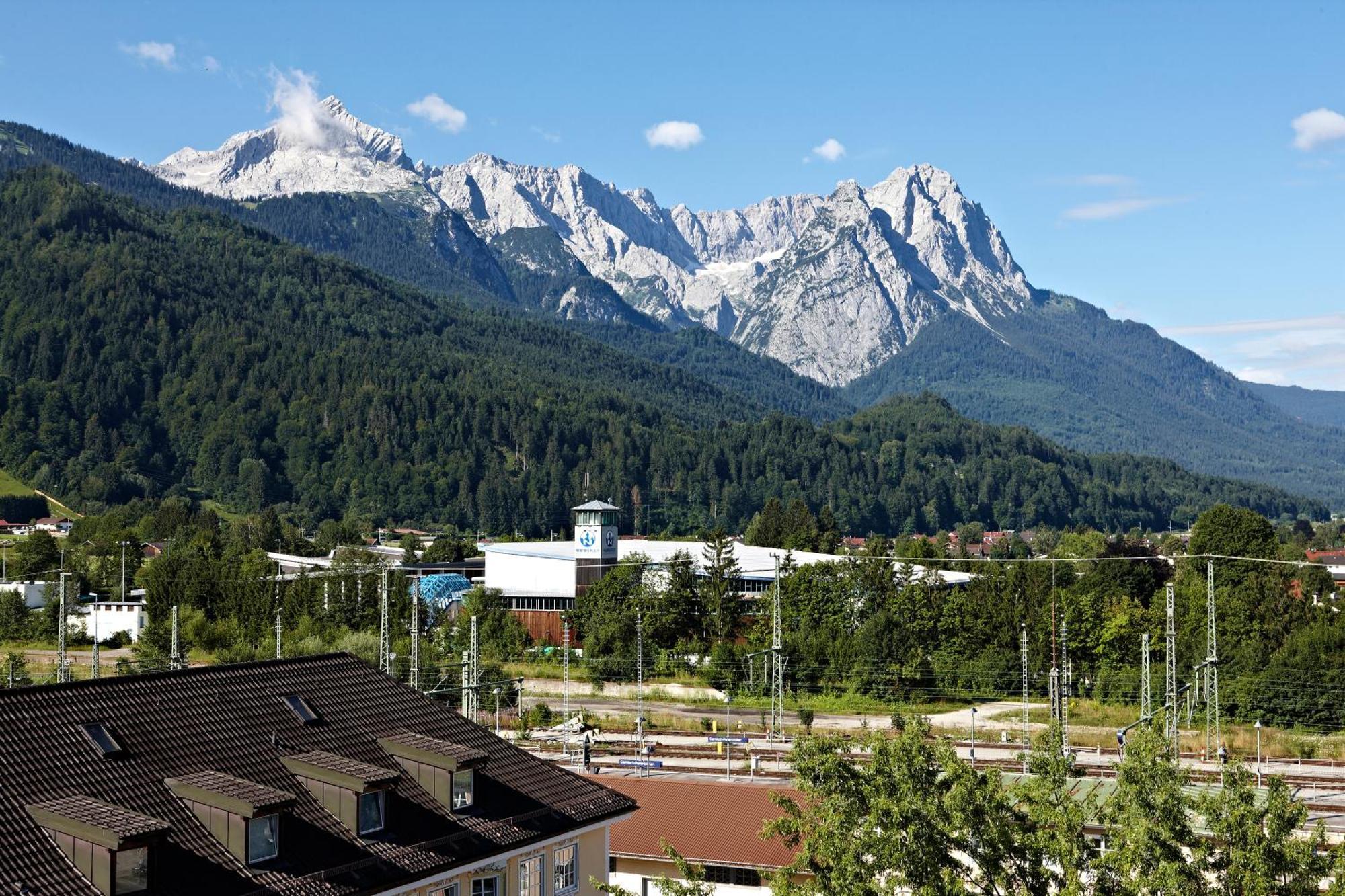 Hotel Vier Jahreszeiten Garmisch-Partenkirchen Luaran gambar