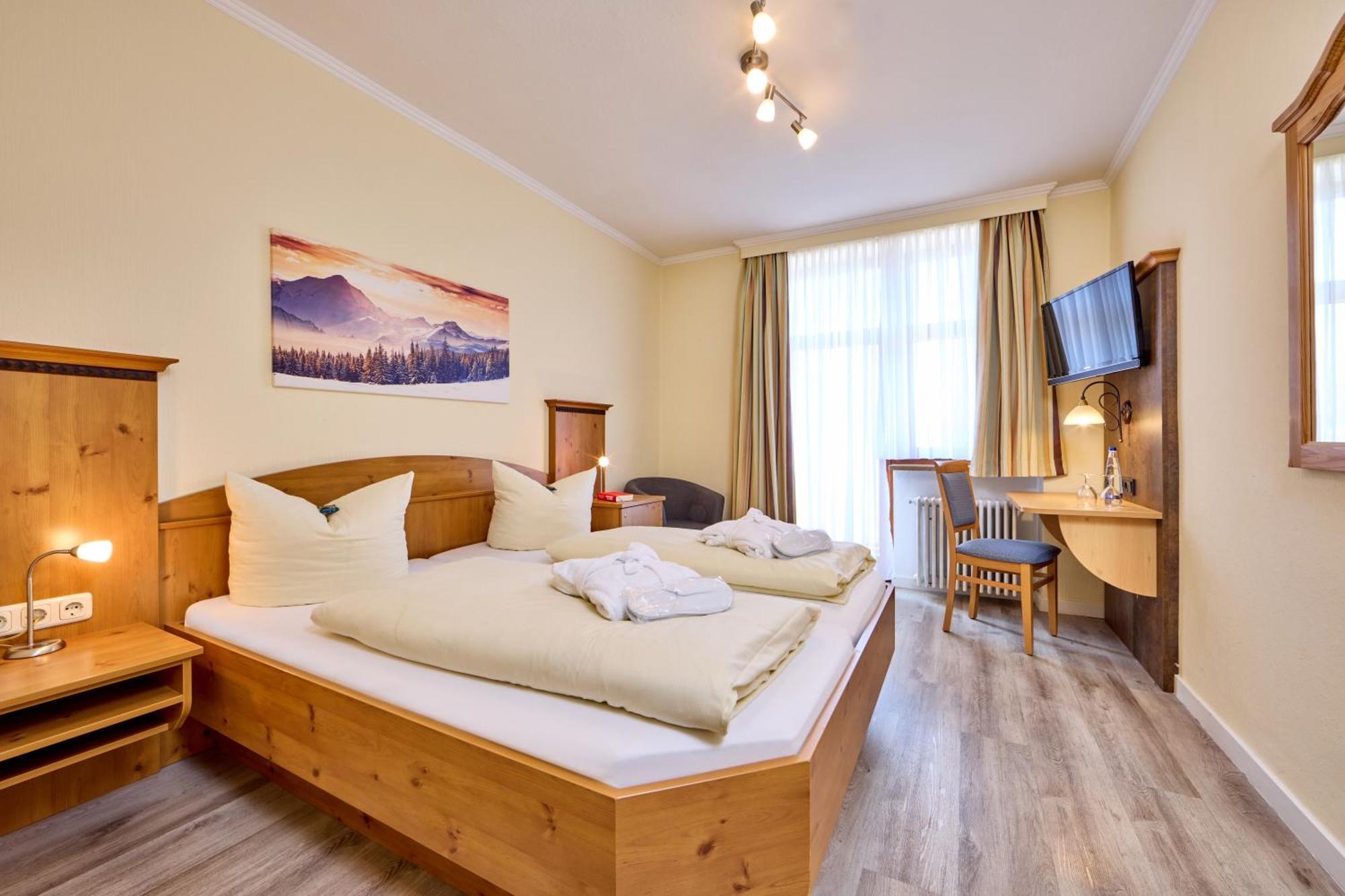 Hotel Vier Jahreszeiten Garmisch-Partenkirchen Luaran gambar